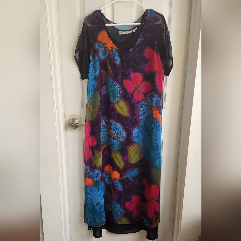 Kloz Lyne Floral Lightweight Dress